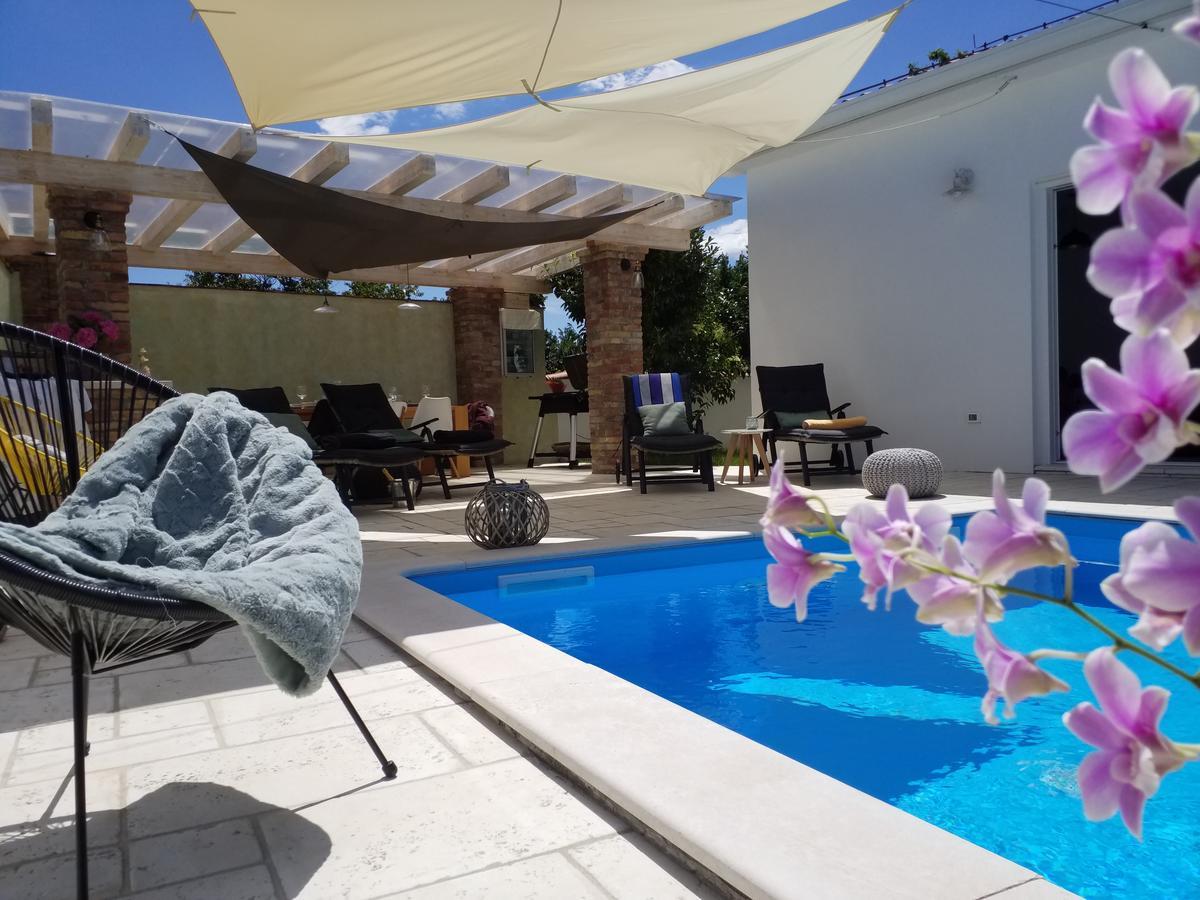 Casa Emilia Villa Umag Exterior photo