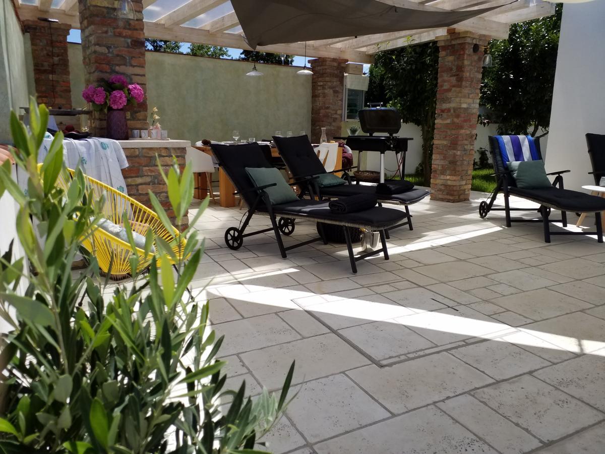 Casa Emilia Villa Umag Exterior photo